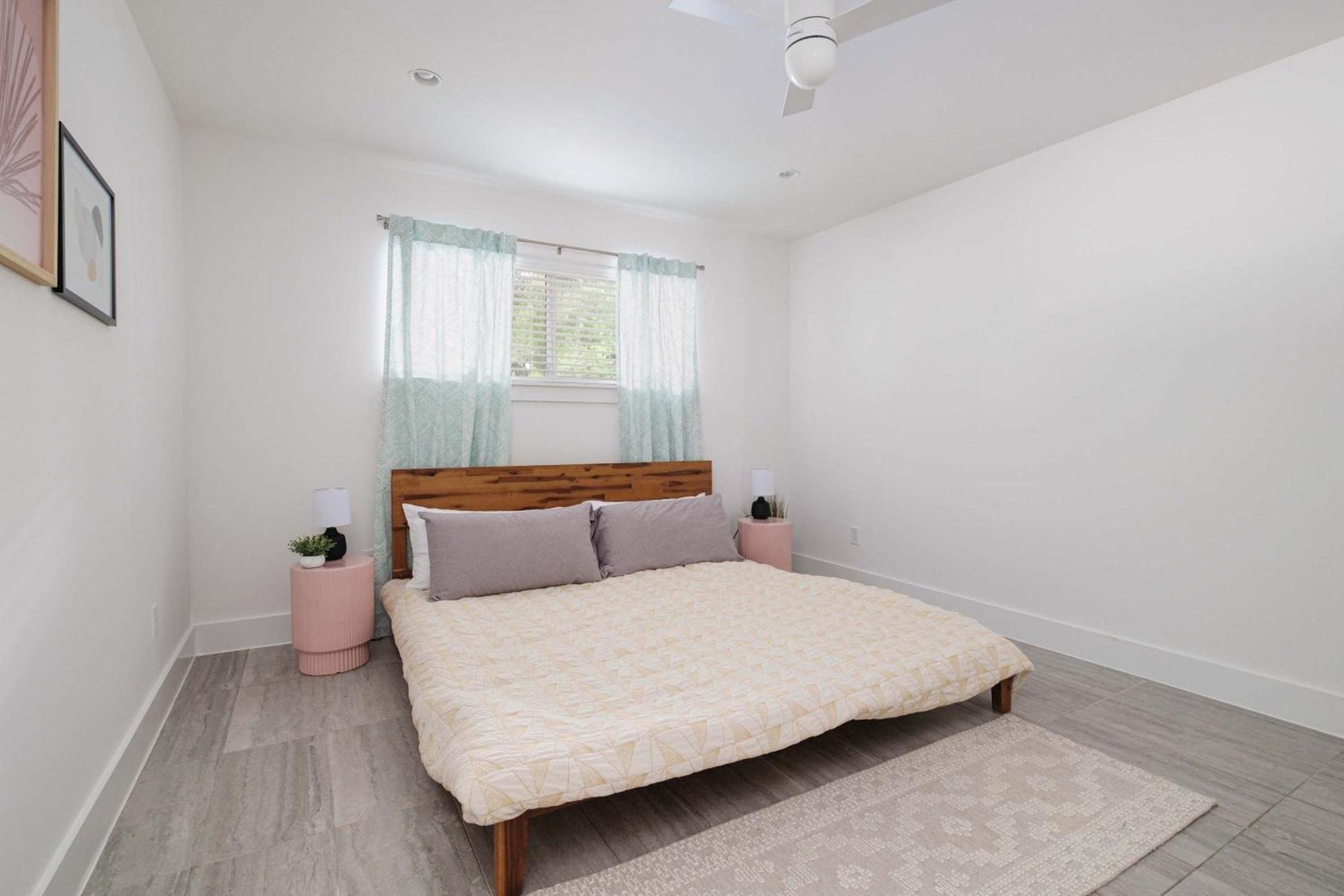 Chic Clarksville 2Br Condo Near Downtown Остін Екстер'єр фото